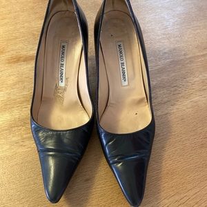 Manolo Blahnik black leather heels